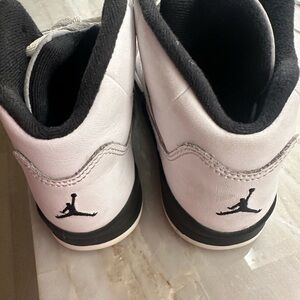 Boys Air Jordan 5 Retro’ White Black’ - 13.5